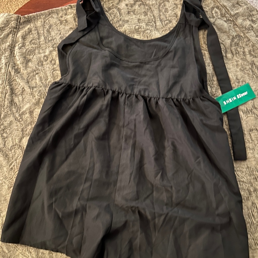 SHEIN Elegant Black Tank Top